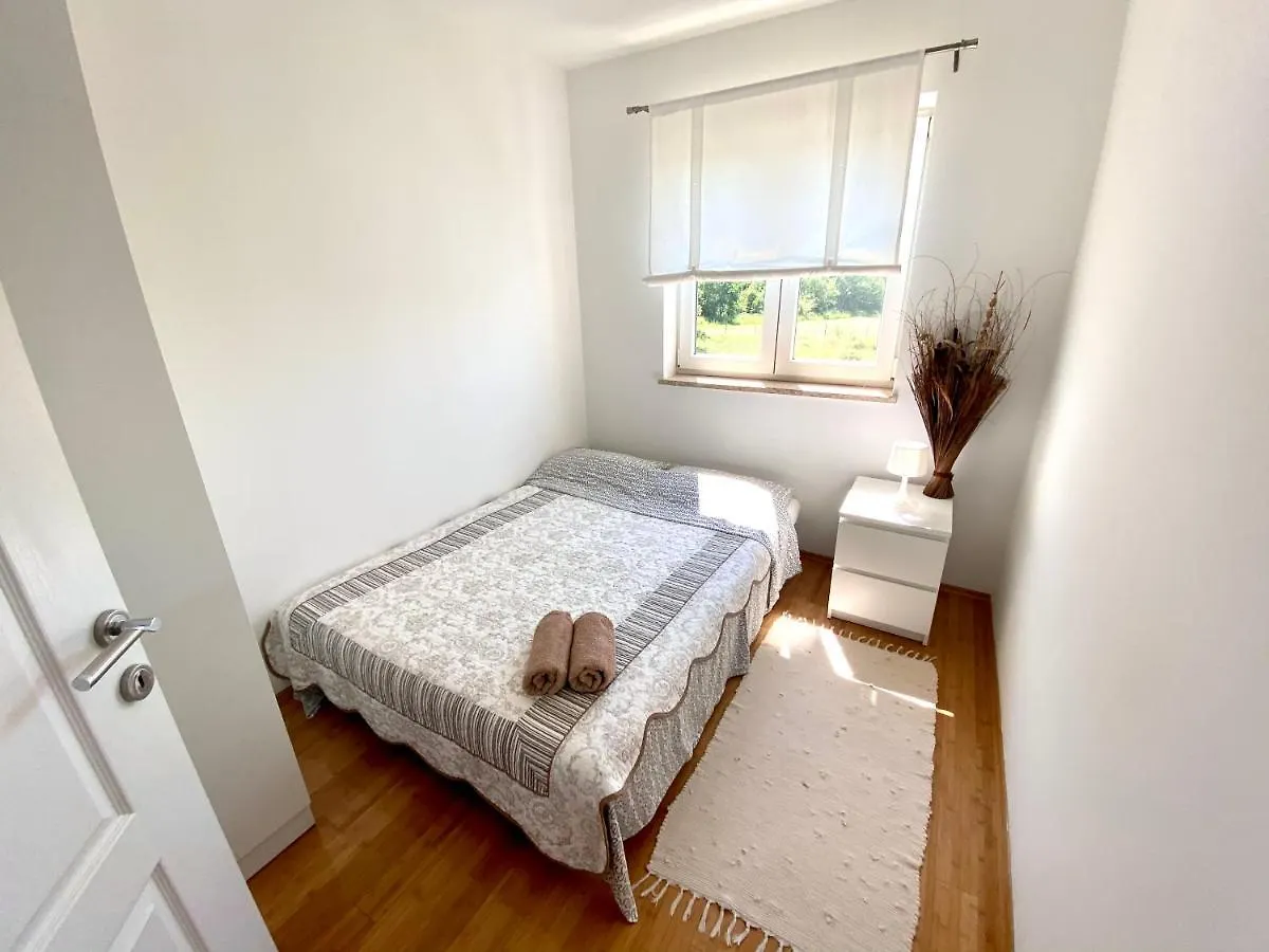 Cozy Apartment ポレッチ 0*,